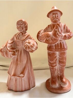 Rustic Terracotta Farm Couple Figurines - Home Art Décor